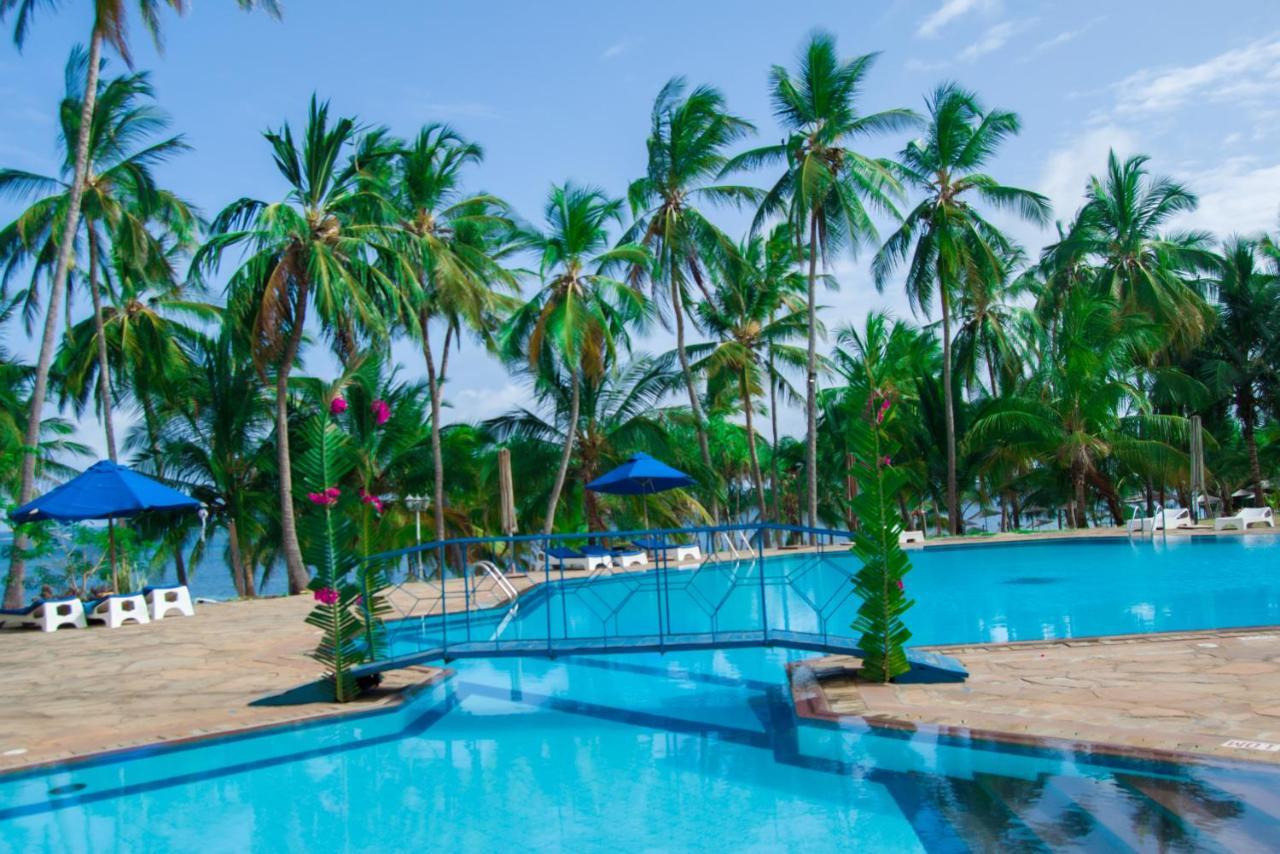 Mombasa Continental Resort Shanzu Extérieur photo