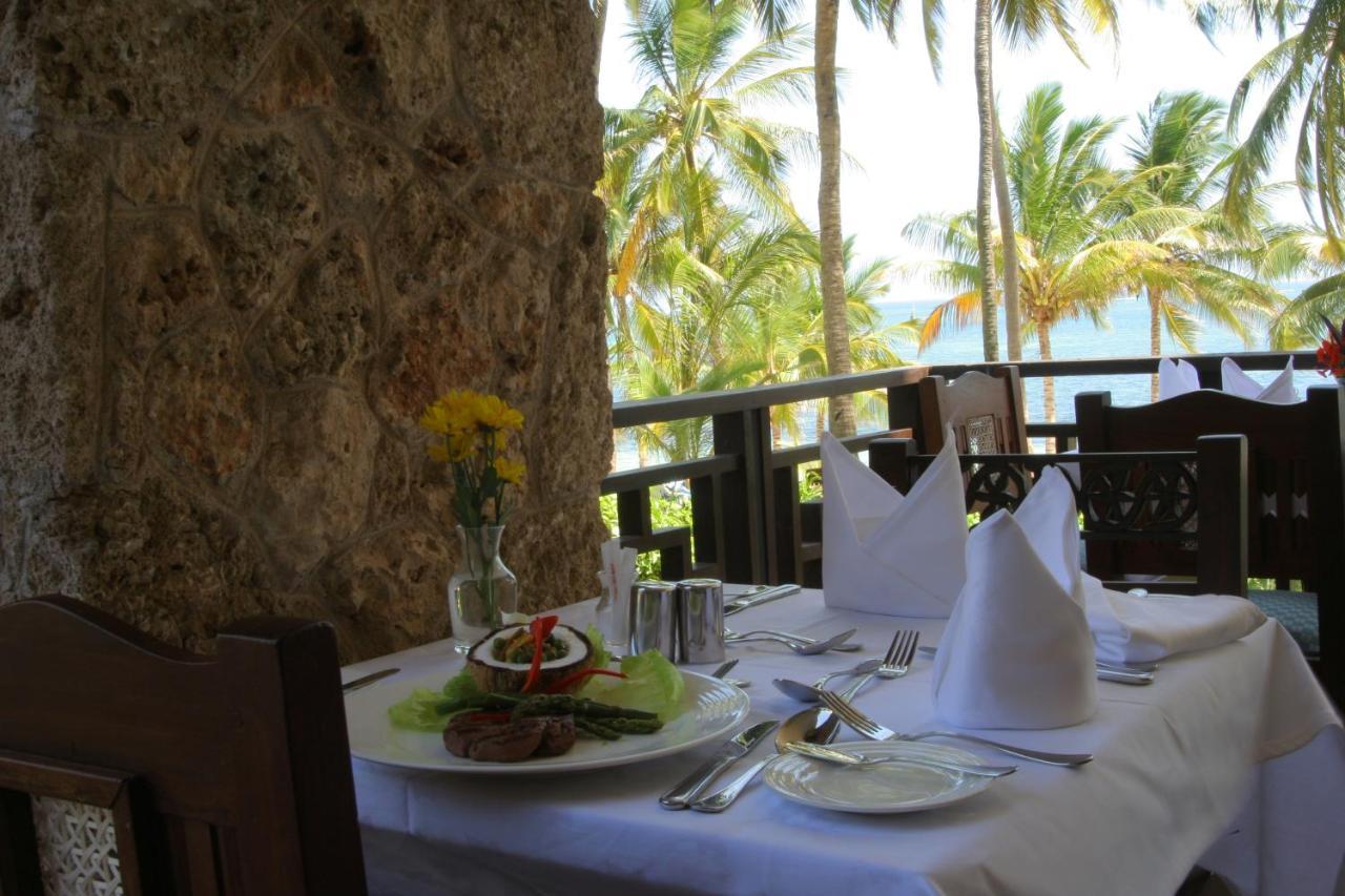 Mombasa Continental Resort Shanzu Extérieur photo