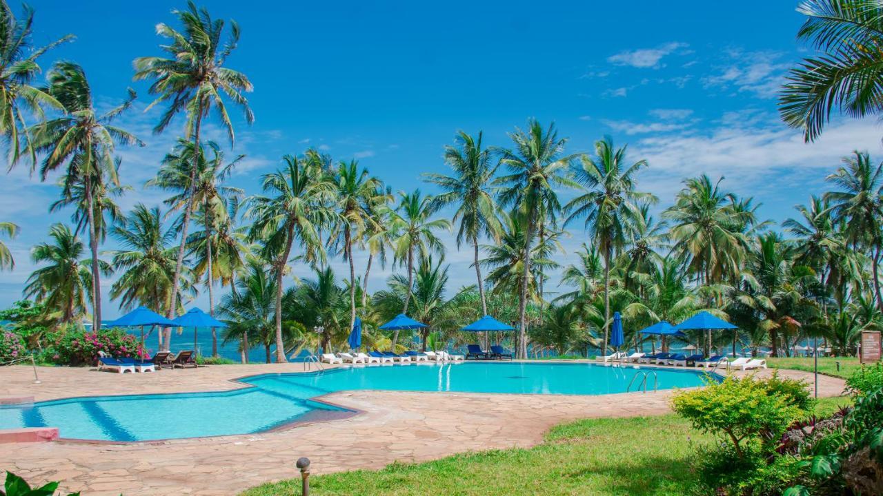 Mombasa Continental Resort Shanzu Extérieur photo